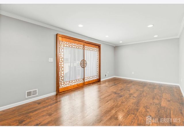 3 Tiger Lilly Court, Sayreville, NJ 08872