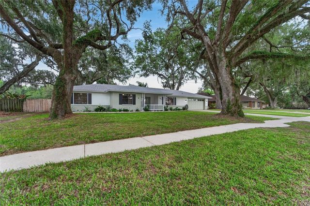 903 OLD DARBY STREET, Seffner, FL 33584