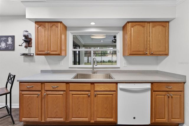 903 OLD DARBY STREET, Seffner, FL 33584