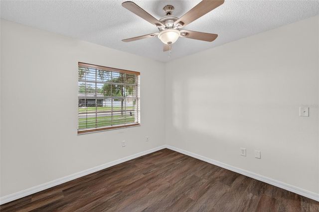 903 OLD DARBY STREET, Seffner, FL 33584