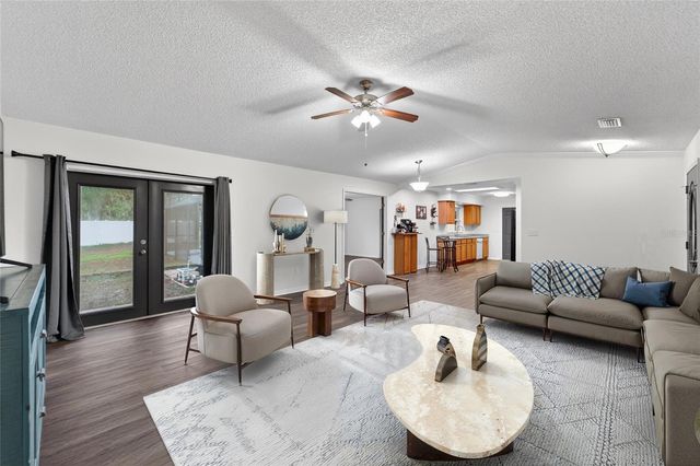 903 OLD DARBY STREET, Seffner, FL 33584