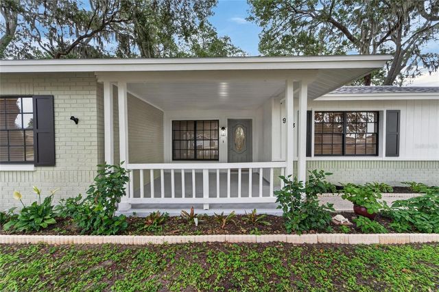 903 OLD DARBY STREET, Seffner, FL 33584