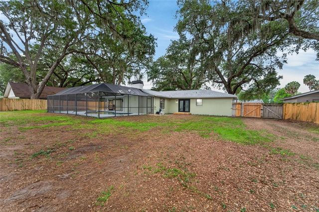 903 OLD DARBY STREET, Seffner, FL 33584