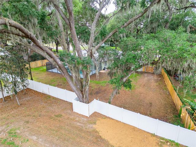 903 OLD DARBY STREET, Seffner, FL 33584