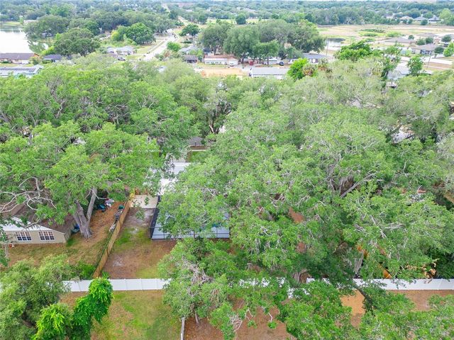 903 OLD DARBY STREET, Seffner, FL 33584