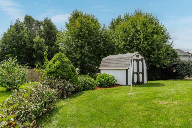 621 E Mary LANE, Oak Creek, WI 53154