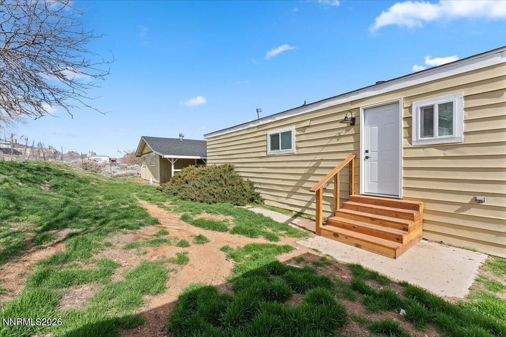 Image 34 of property listing at 384 Loster Way, Sun Valley, NV 89433