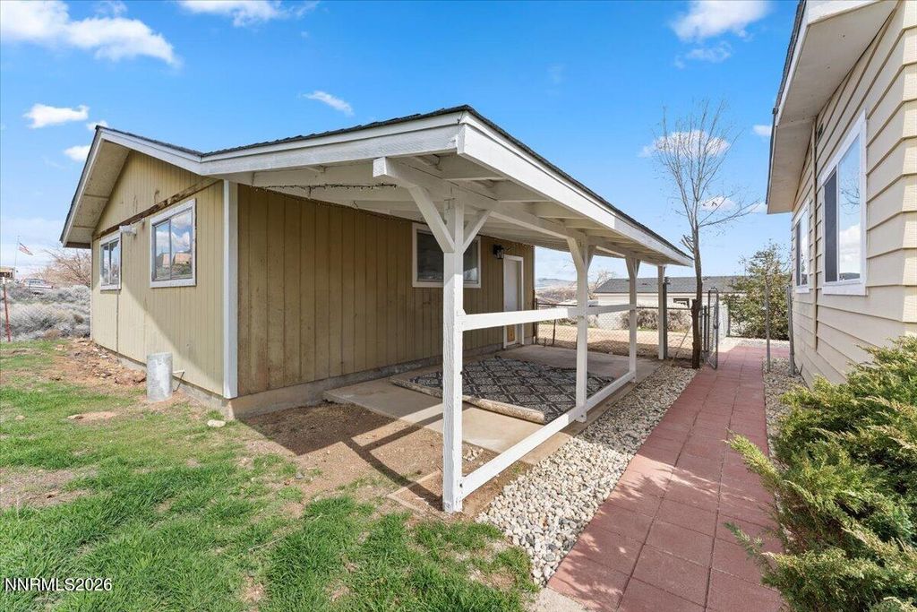 Image 35 of property listing at 384 Loster Way, Sun Valley, NV 89433