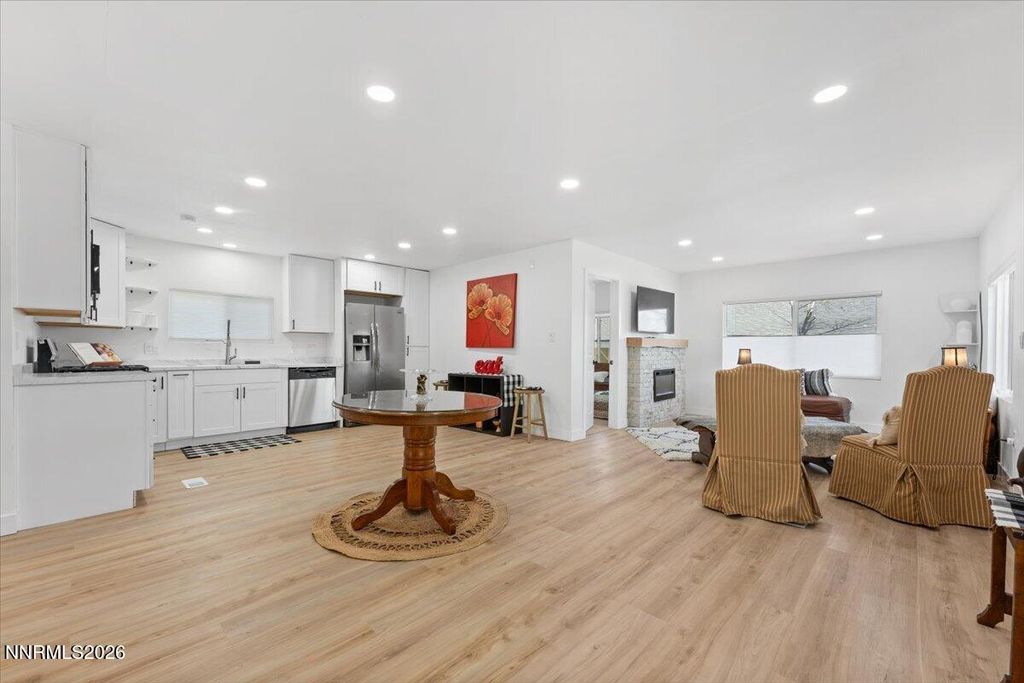 Image 7 of property listing at 384 Loster Way, Sun Valley, NV 89433