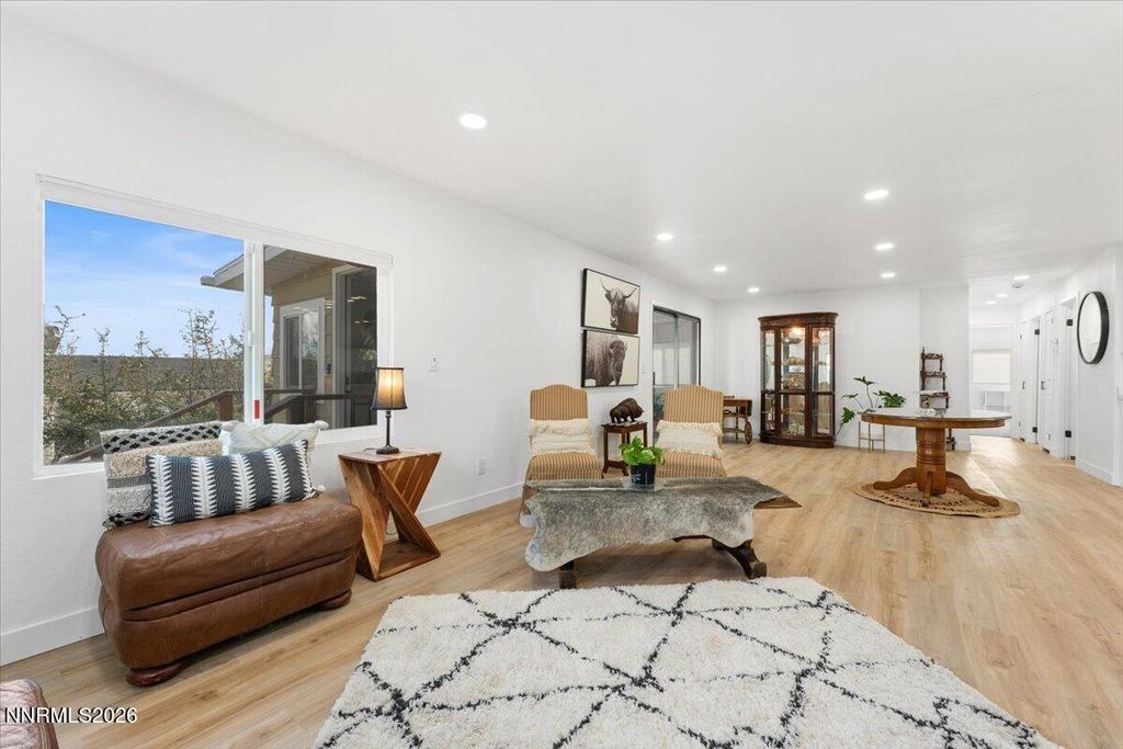 Image 9 of property listing at 384 Loster Way, Sun Valley, NV 89433