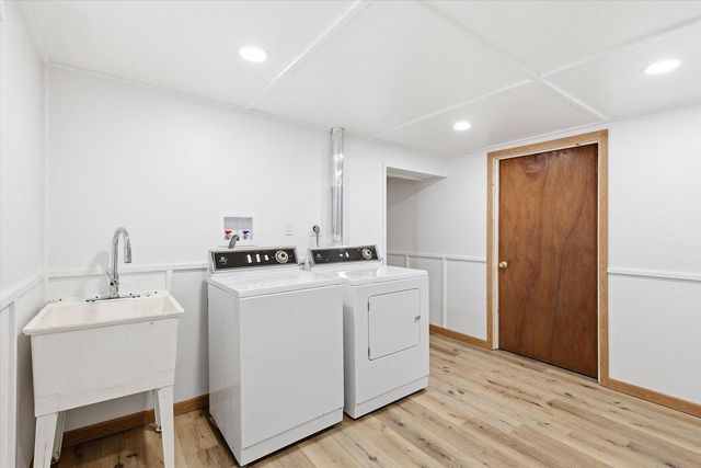 1237 E CALUMET STREET, Appleton, WI 54915