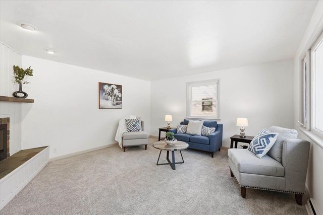 1237 E CALUMET STREET, Appleton, WI 54915