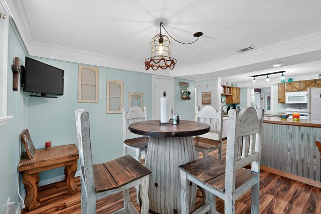 202 Senter Valley Road, Irving, TX 75060