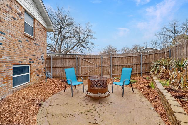 202 Senter Valley Road, Irving, TX 75060