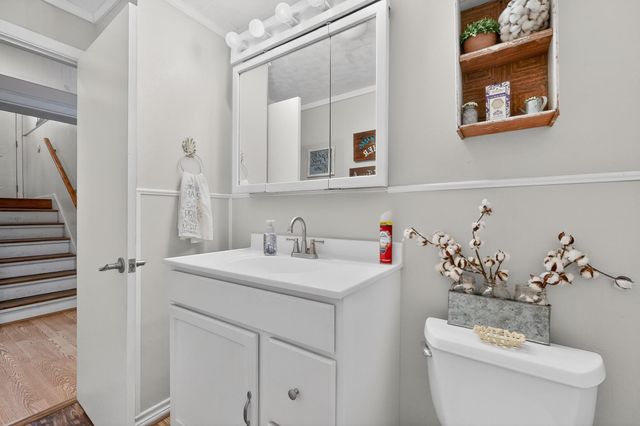 202 Senter Valley Road, Irving, TX 75060