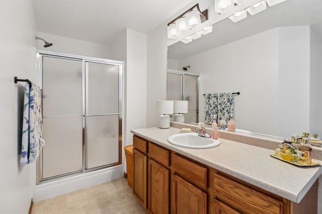 602 SE Michael Drive, Ankeny, IA 50021