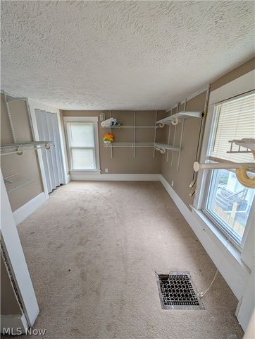 225 W Ohio Avenue, Sebring, OH 44672