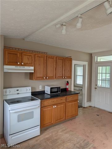 225 W Ohio Avenue, Sebring, OH 44672