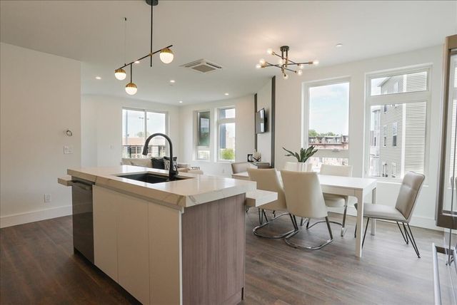 29 Woodford St 1, Boston, MA 02125