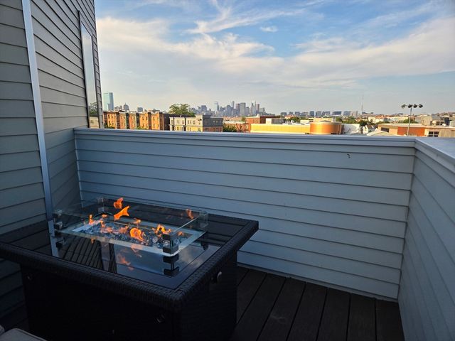 29 Woodford St 1, Boston, MA 02125