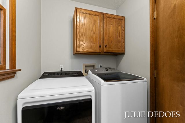 17722 148th Avenue, Spring Lake, MI 49456