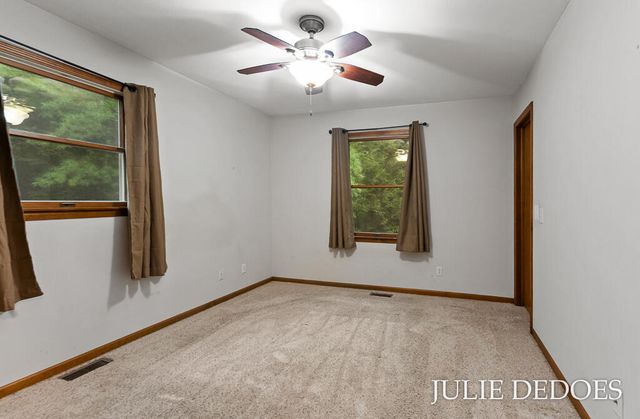 17722 148th Avenue, Spring Lake, MI 49456