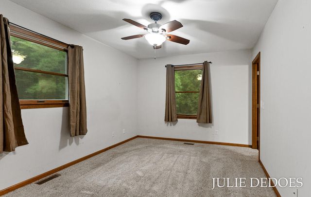 17722 148th Avenue, Spring Lake, MI 49456