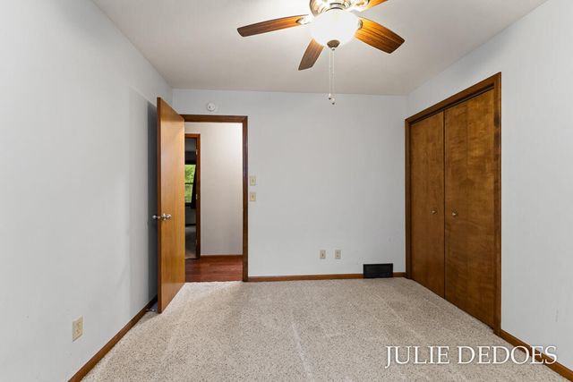 17722 148th Avenue, Spring Lake, MI 49456