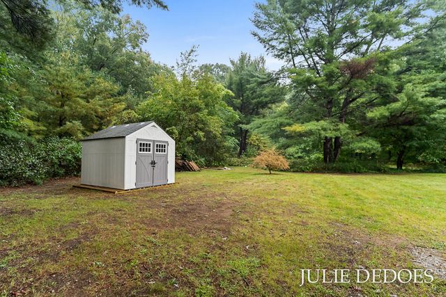 17722 148th Avenue, Spring Lake, MI 49456