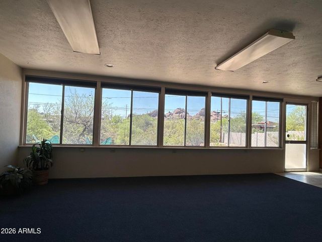 101 E Papago Drive E, Tempe, AZ 85288