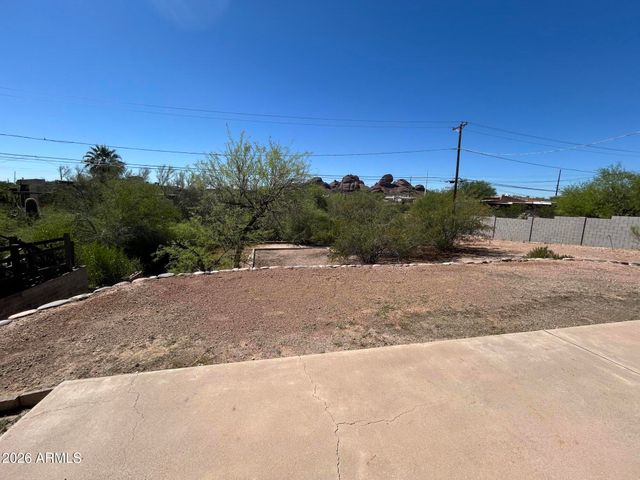 101 E Papago Drive E, Tempe, AZ 85288