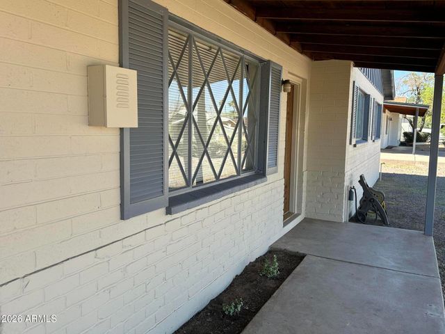 101 E Papago Drive E, Tempe, AZ 85288