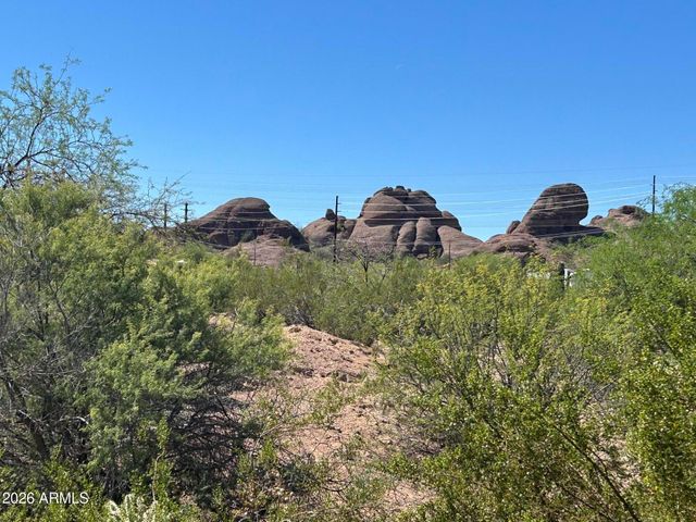 101 E Papago Drive E, Tempe, AZ 85288