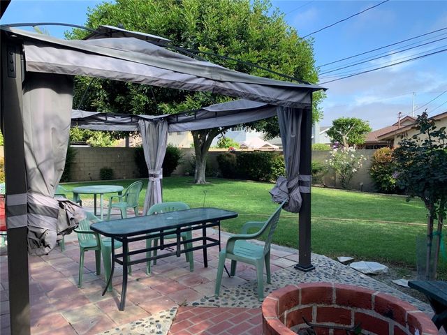 6412 Weber, Huntington Beach, CA 92647