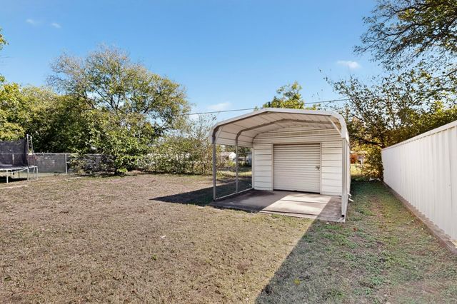 3533 Reagan Drive, Fort Worth, TX 76116