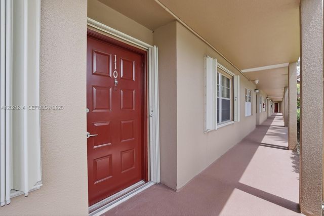 300 SW 130th Ter 110B, Pembroke Pines, FL 33027