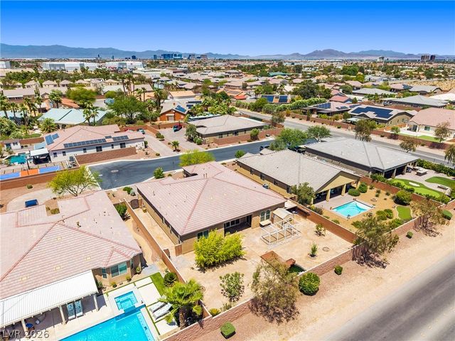 5703 Sproul Canyon Court, Las Vegas, NV 89139