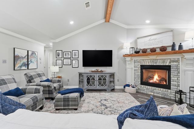 4401 Wagon Trace Cv, White Hall, AR 71602