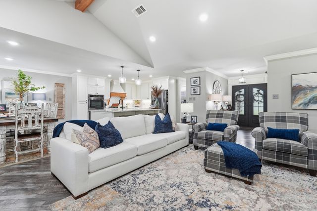 4401 Wagon Trace Cv, White Hall, AR 71602