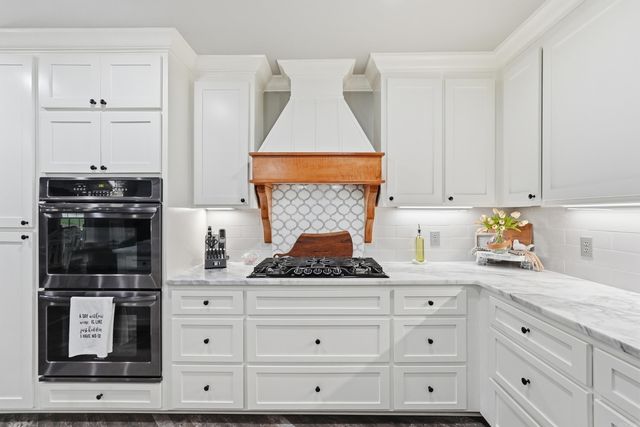 4401 Wagon Trace Cv, White Hall, AR 71602