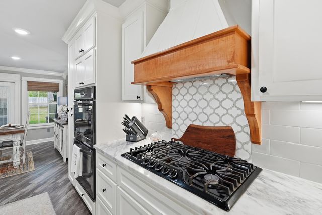 4401 Wagon Trace Cv, White Hall, AR 71602