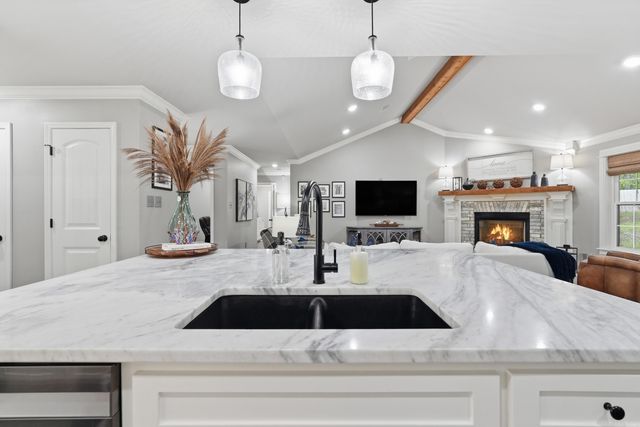 4401 Wagon Trace Cv, White Hall, AR 71602