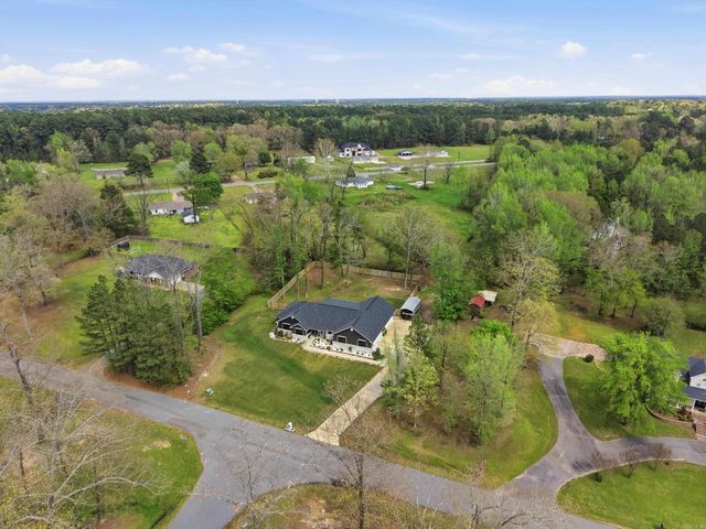 4401 Wagon Trace Cv, White Hall, AR 71602