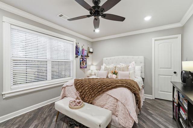 4401 Wagon Trace Cv, White Hall, AR 71602