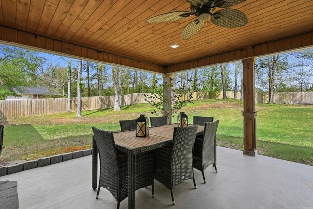 4401 Wagon Trace Cv, White Hall, AR 71602