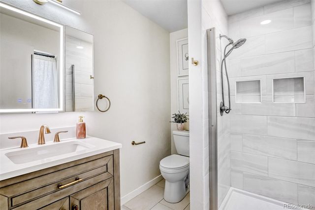 2923 S Reading Court, Denver, CO 80231