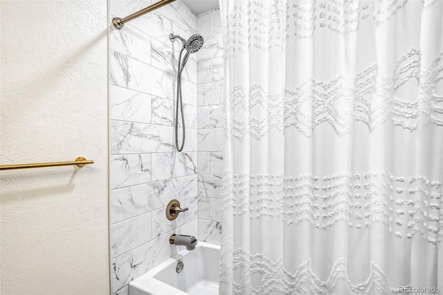 2923 S Reading Court, Denver, CO 80231