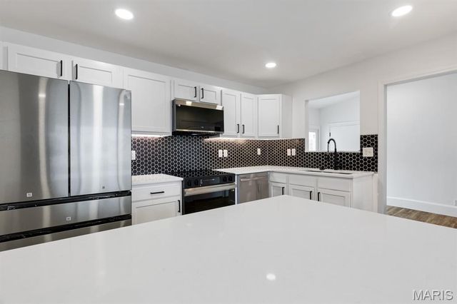 2780 Narraganset Drive, Florissant, MO 63033