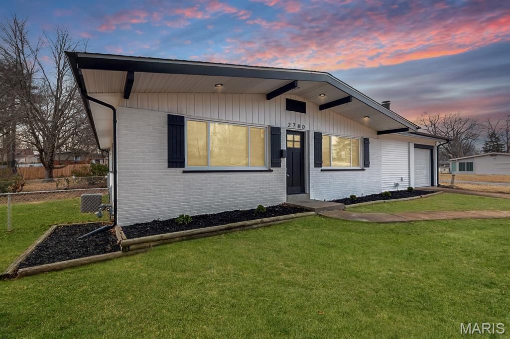 2780 Narraganset Drive, Florissant, MO 63033