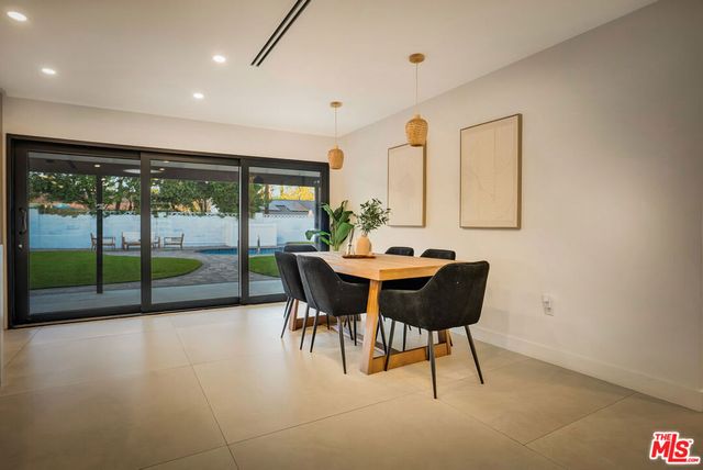 23343 Hartland Street, West Hills, CA 91307